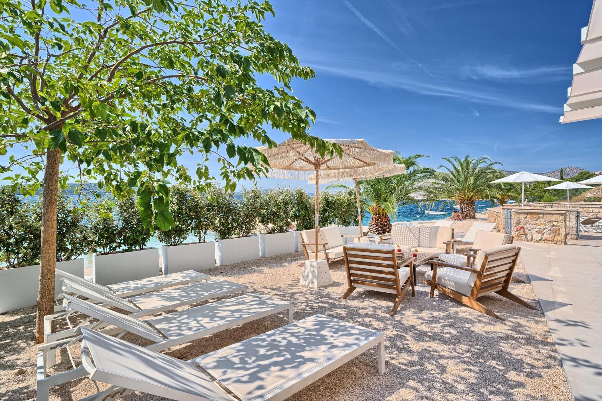 Livingstone Beach House Trogir Bagian luar foto
