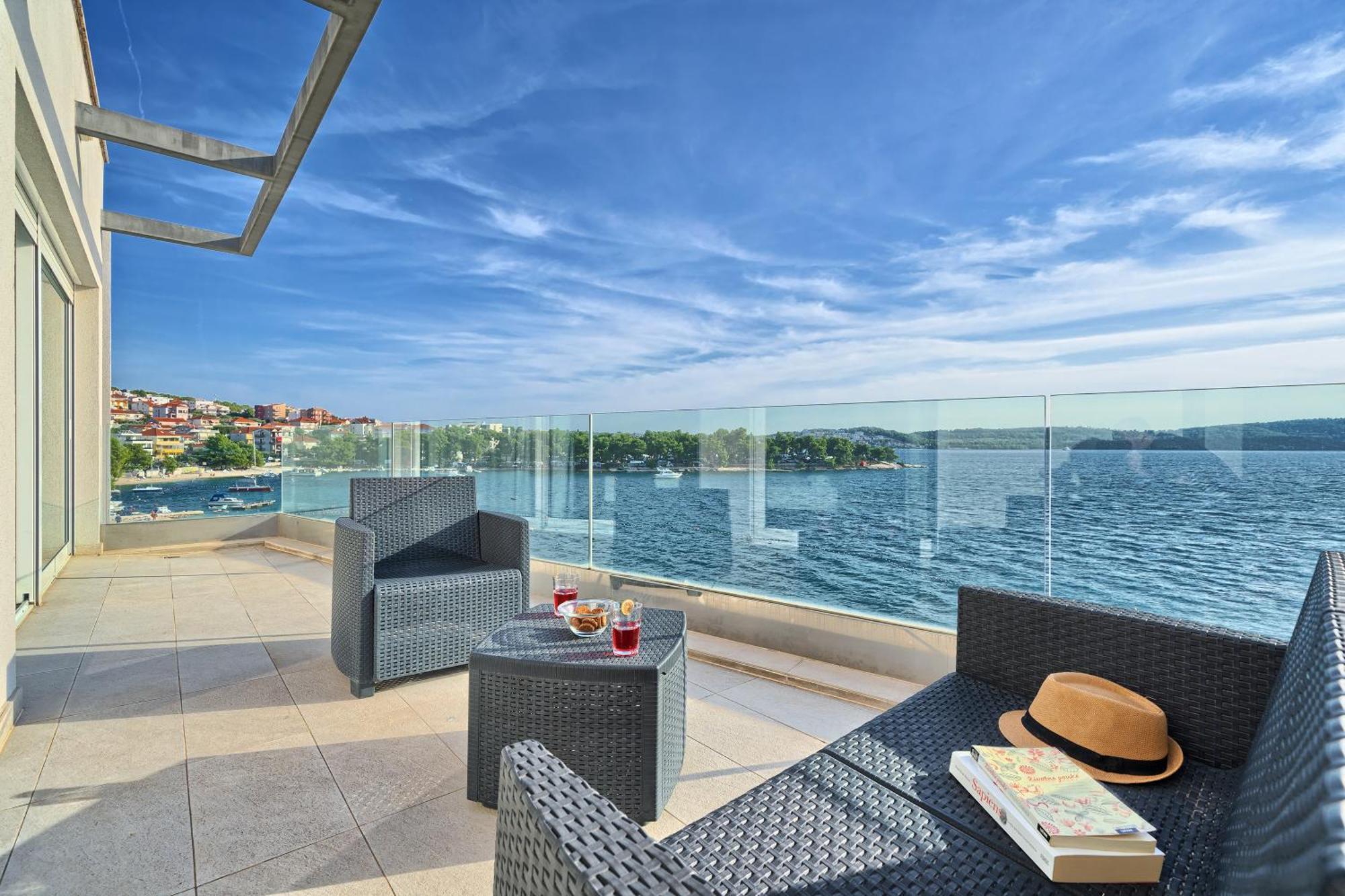 Livingstone Beach House Trogir Ruang foto
