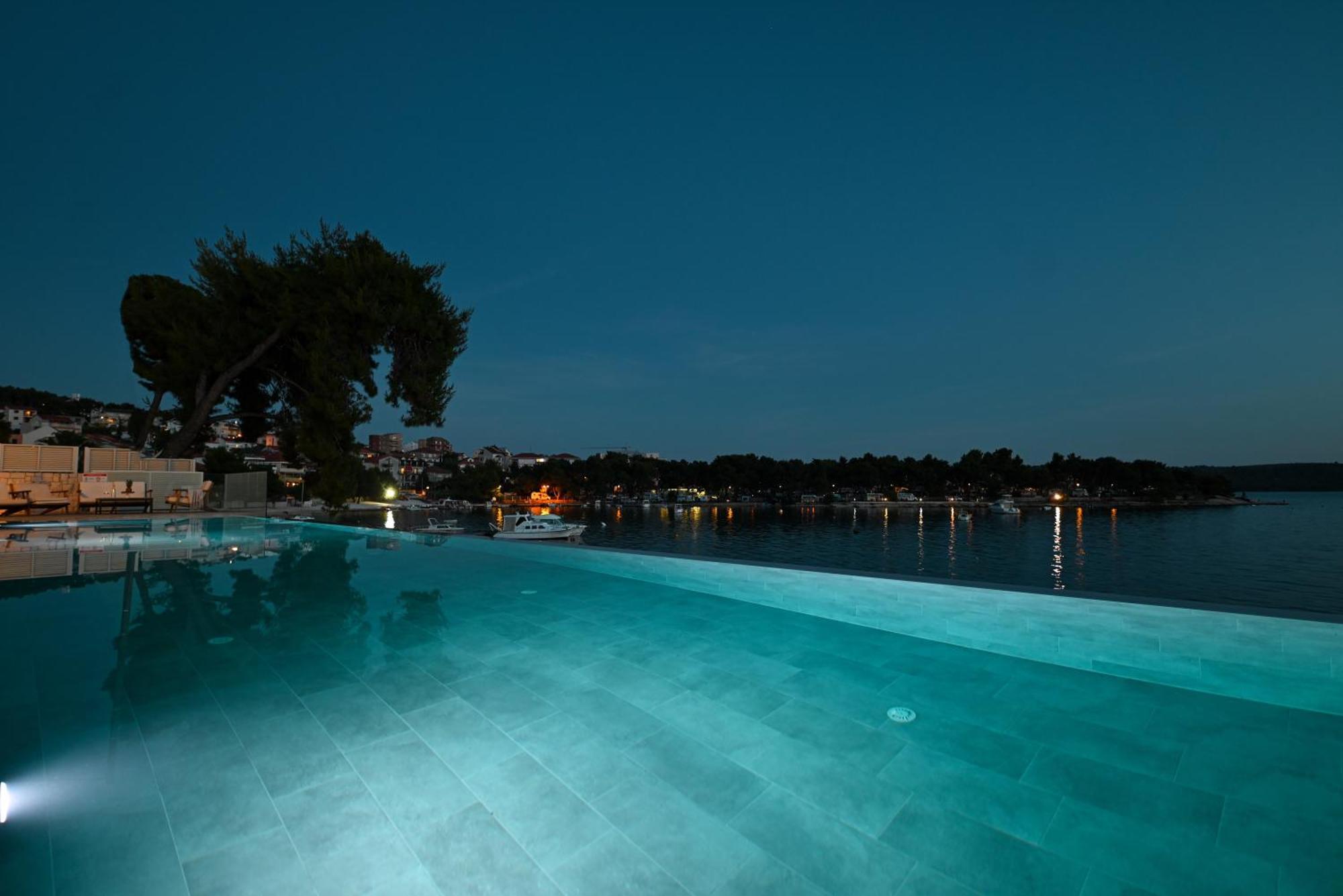 Livingstone Beach House Trogir Bagian luar foto
